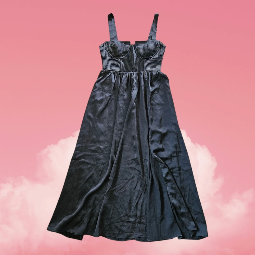ASTR THE LABEL BLACK PLEATED DRESS